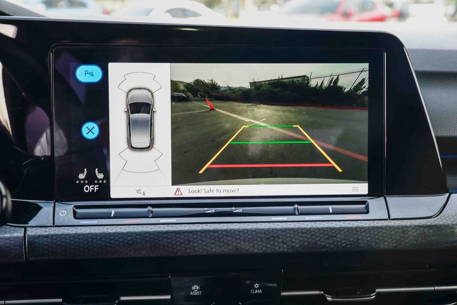 Used 2022 Volkswagen GTI SE image 31