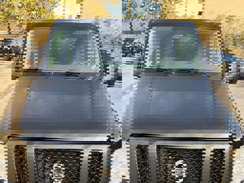Used 2018 Nissan NV 3500 S image 9
