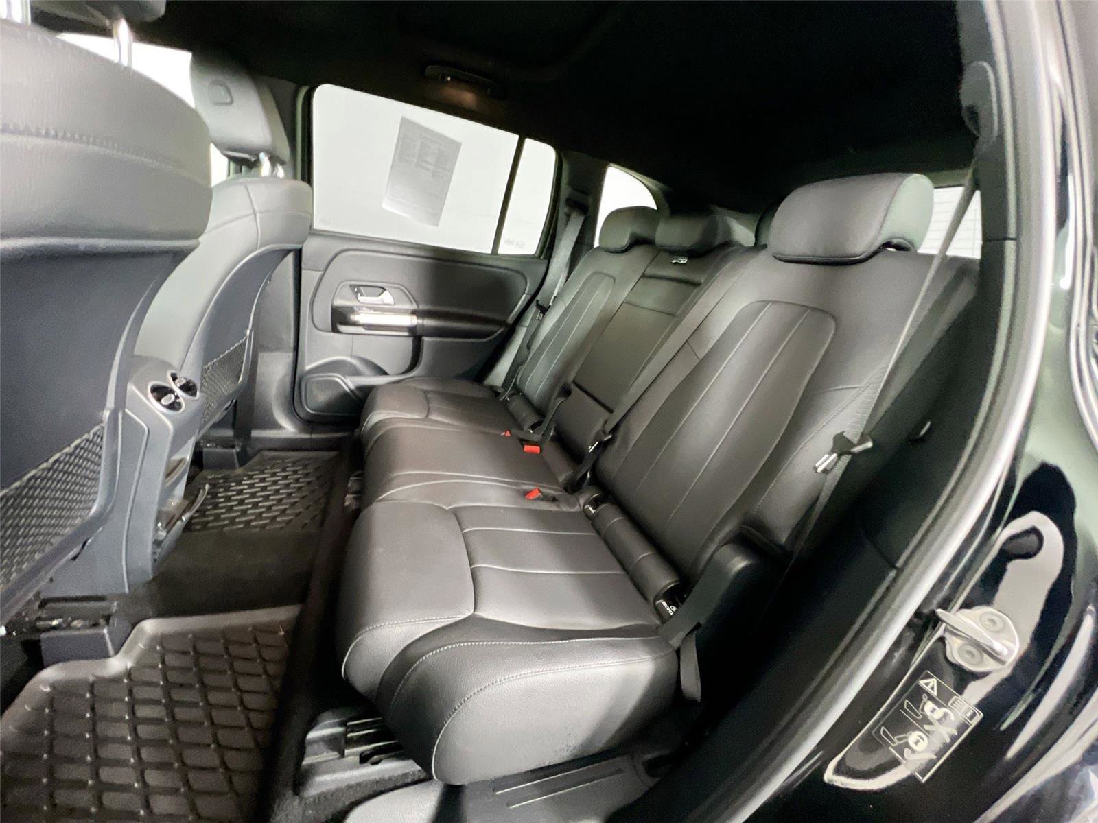 Used 2021 Mercedes-Benz GLB 250 GLB 250 image 22