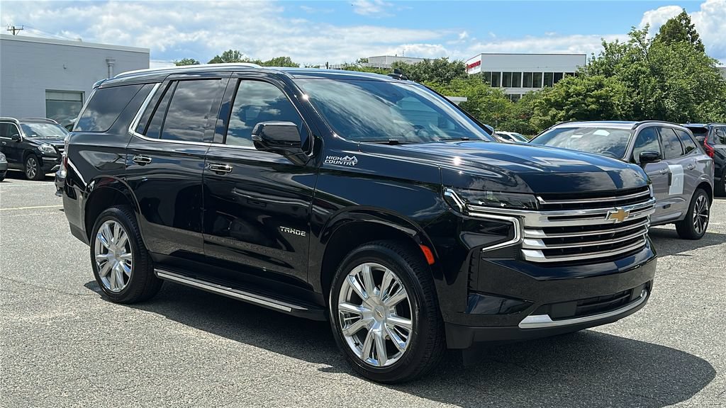 Used 2023 Chevrolet Tahoe High Country AWD/4WD image 1