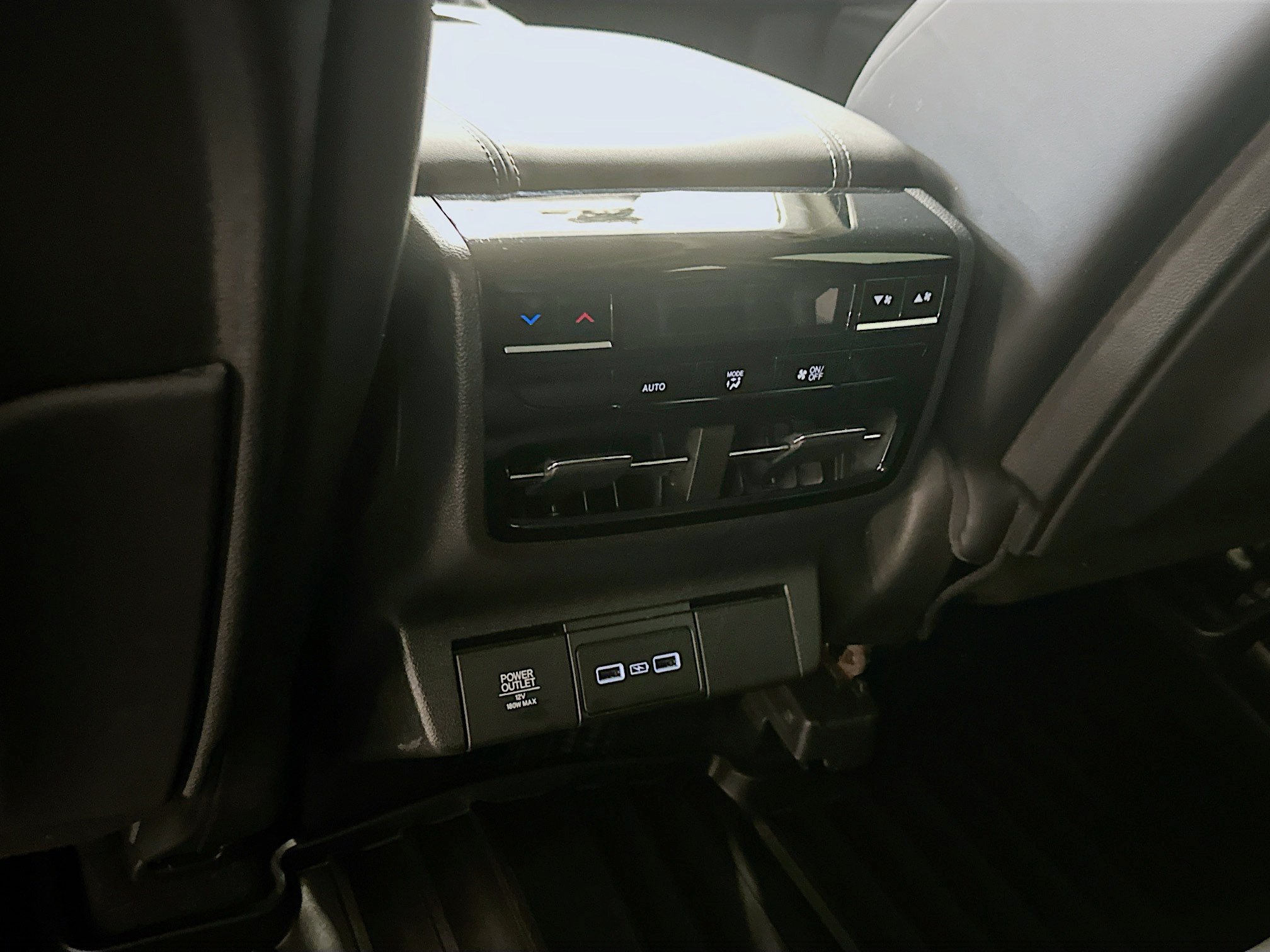 Used 2023 Acura MDX SH-AWD w/ Technology Package image 29