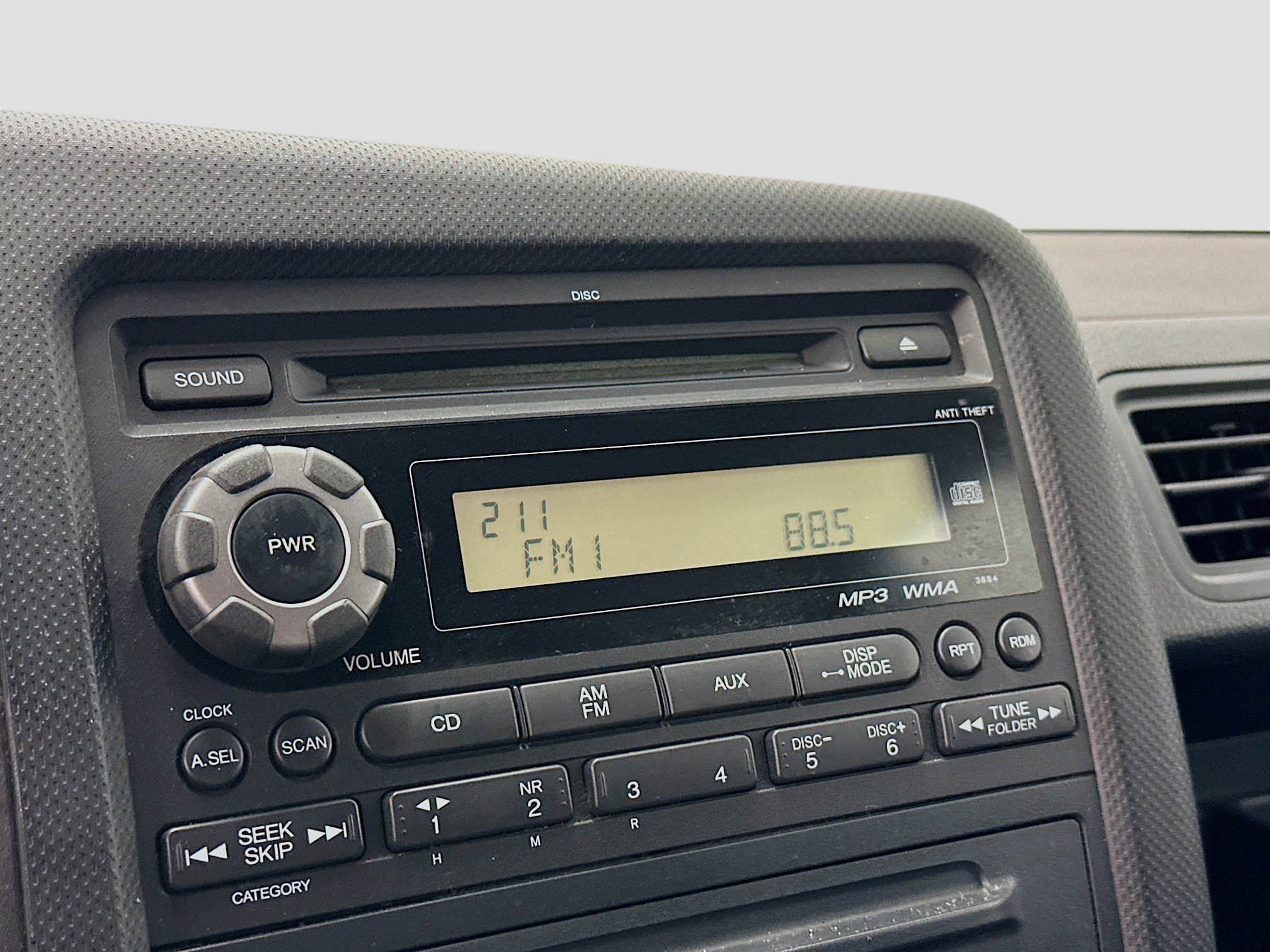 Used 2014 Honda Ridgeline Sport image 21