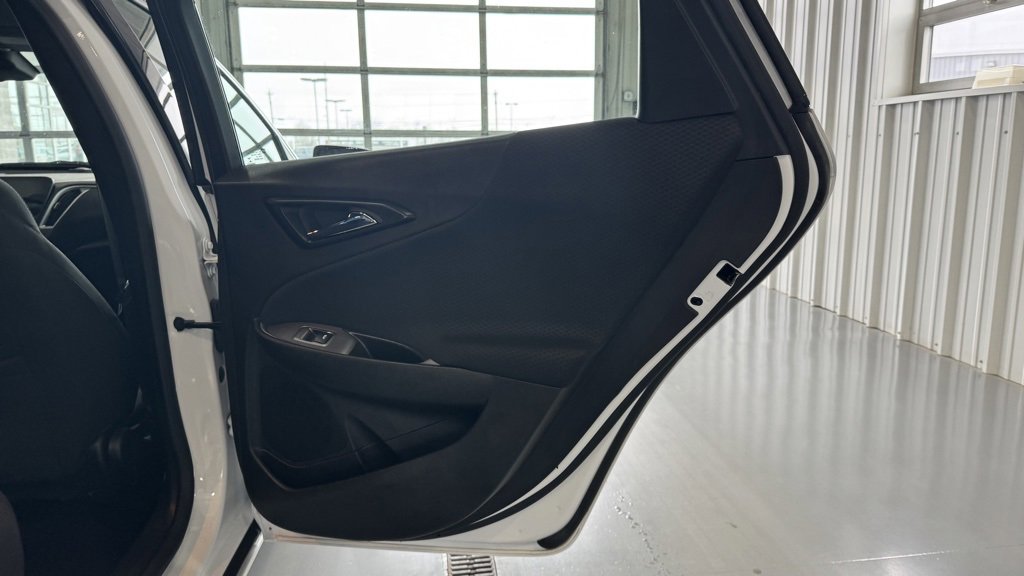 Used 2023 Chevrolet Malibu LT image 16