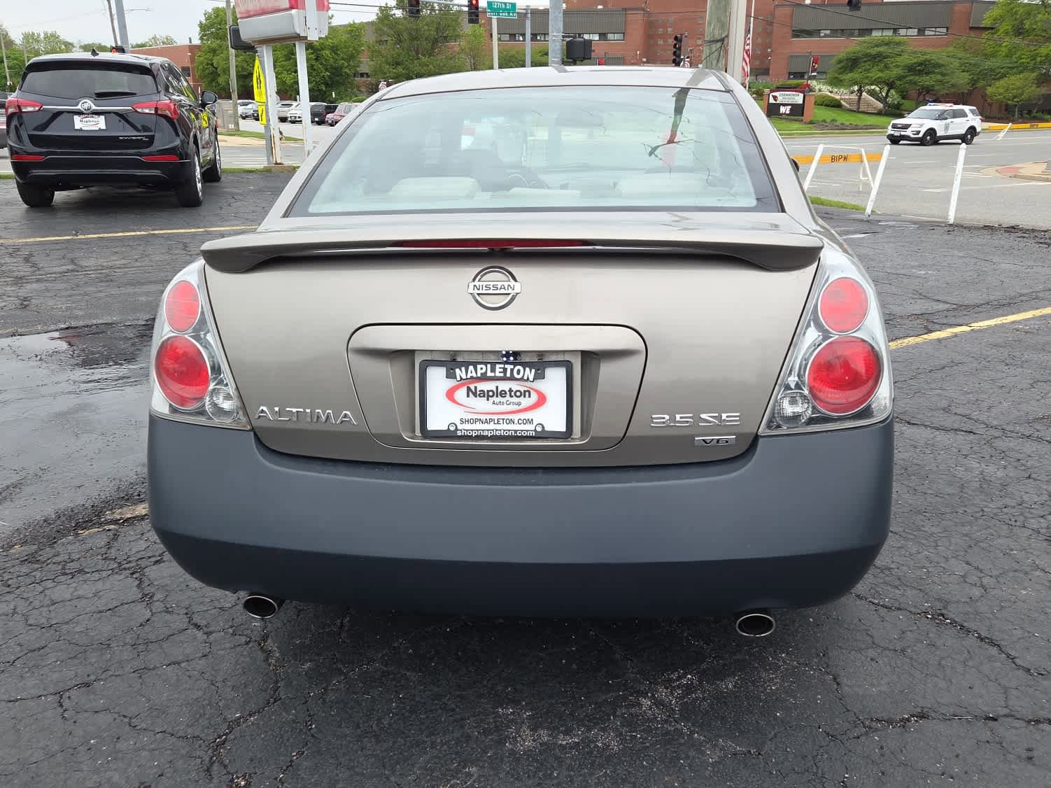 Used 2005 Nissan Altima 3.5 SE w/ (N01) Sport Plus Pkg FWD image 6