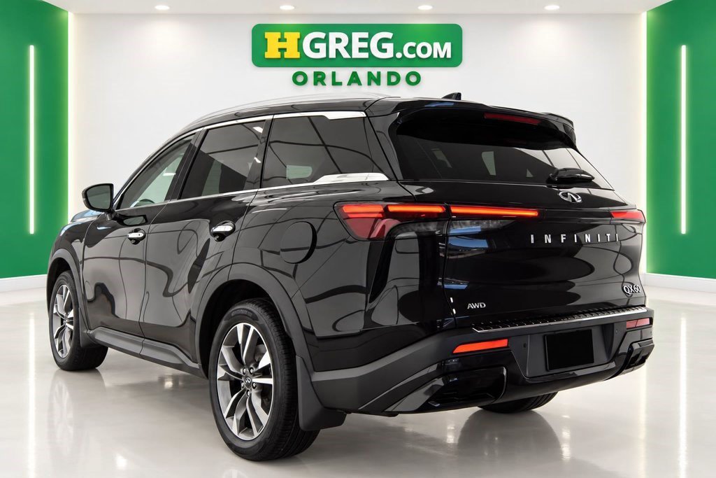 Used 2023 INFINITI QX60 Luxe w/ Cargo Package AWD/4WD image 2