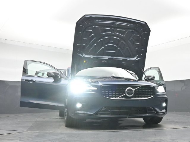 Used 2024 Volvo S60 B5 Plus w/ Climate Package FWD image 53
