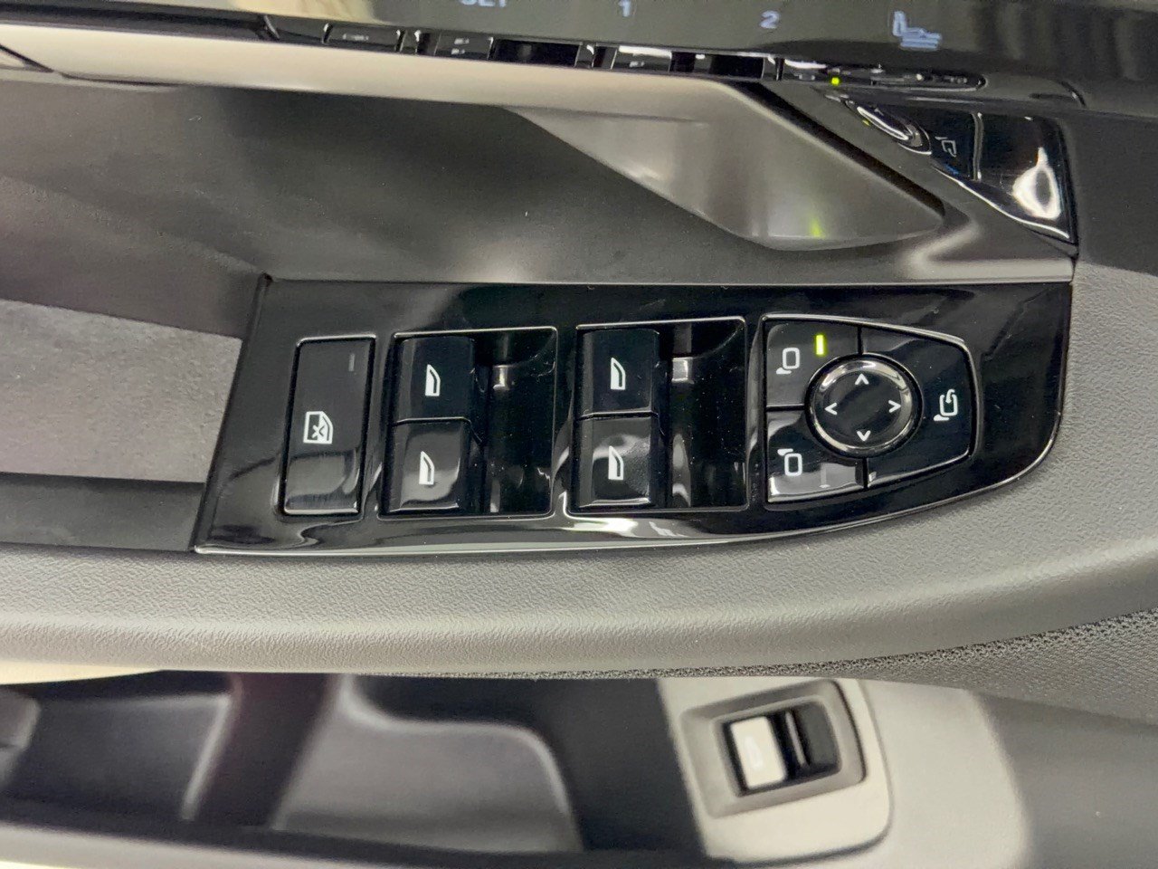 Certified 2026 BMW 530i RWD image 15