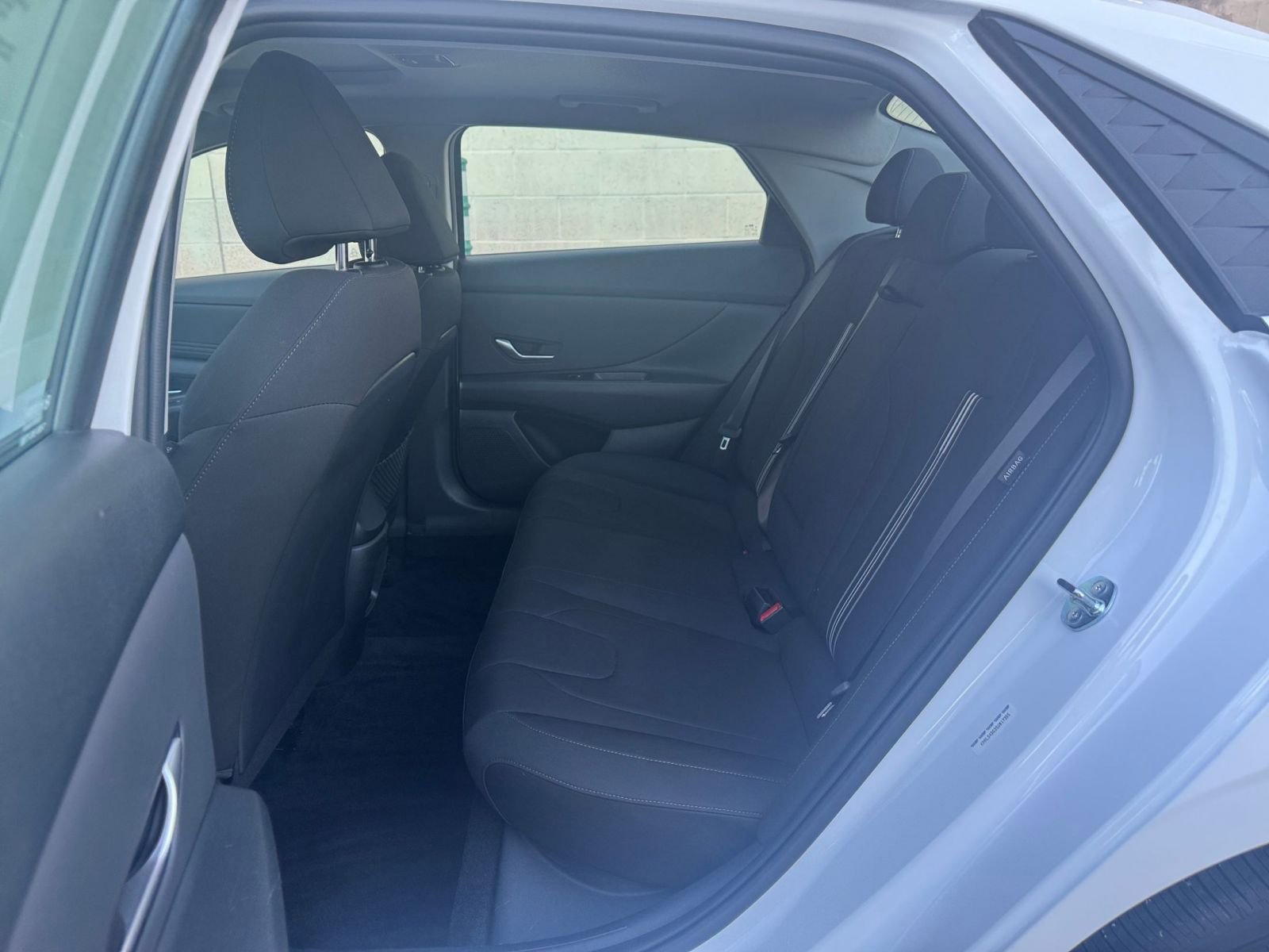 Used 2025 Hyundai Elantra SEL image 25