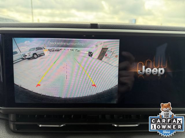 Used 2025 Jeep Wrangler Unlimited Sport AWD/4WD image 9