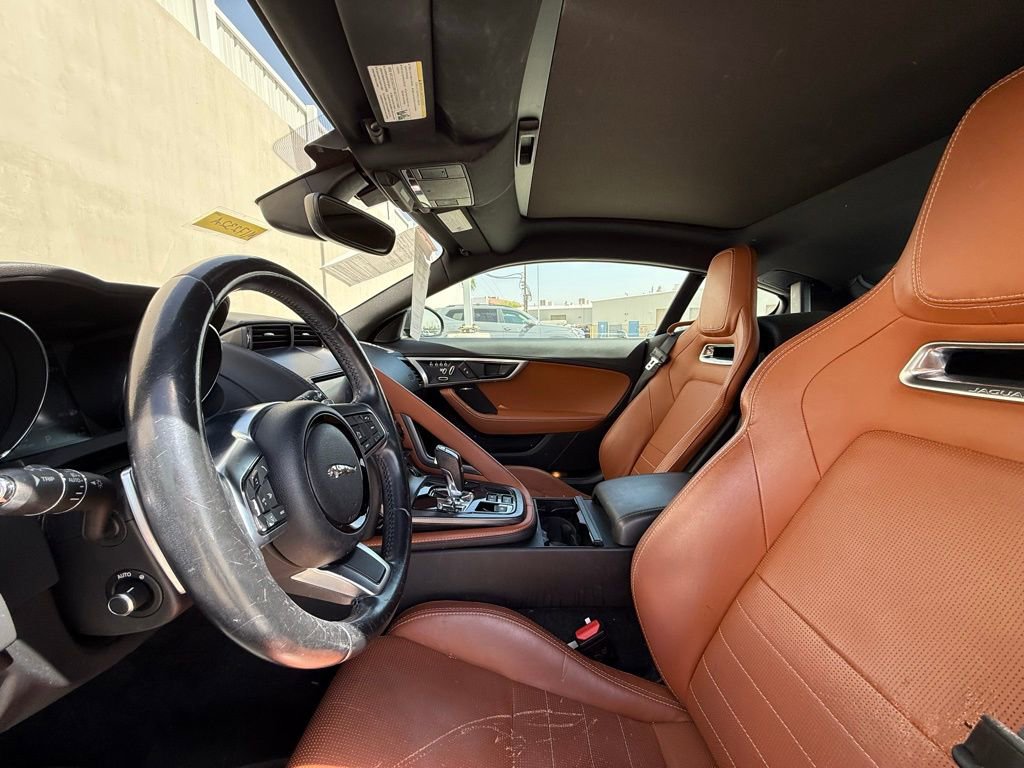Used 2018 Jaguar F-TYPE R-Dynamic image 5