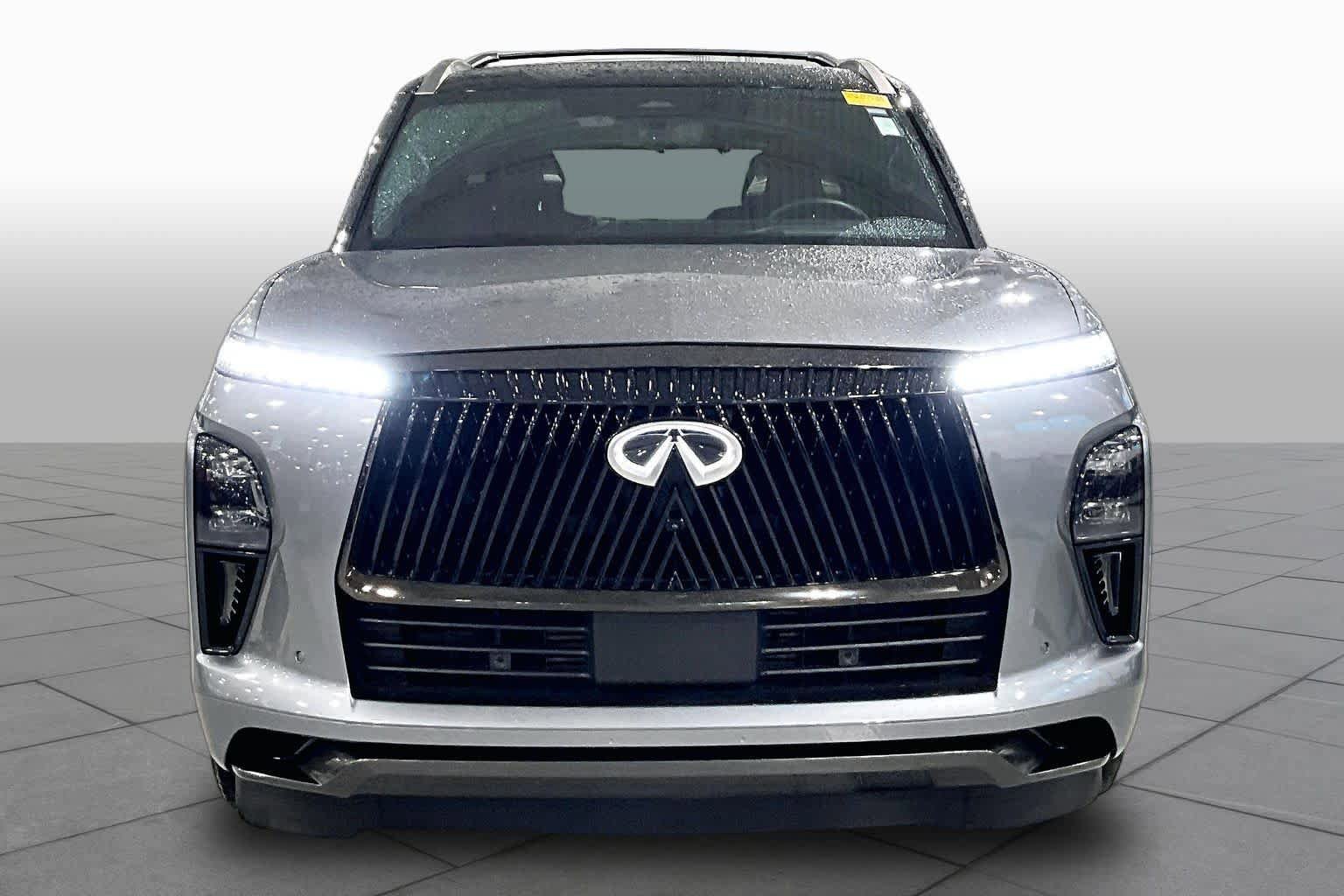 Used 2025 INFINITI QX80 Autograph w/ Autograph Exterior Package AWD/4WD image 4