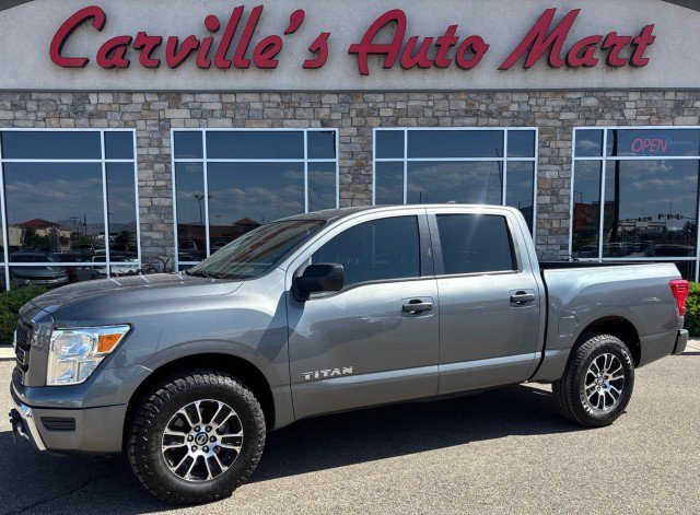 Used 2022 Nissan Titan SV AWD/4WD image 1