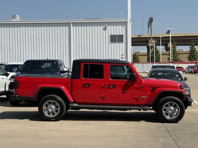 Used 2020 Jeep Gladiator Overland AWD/4WD image 3