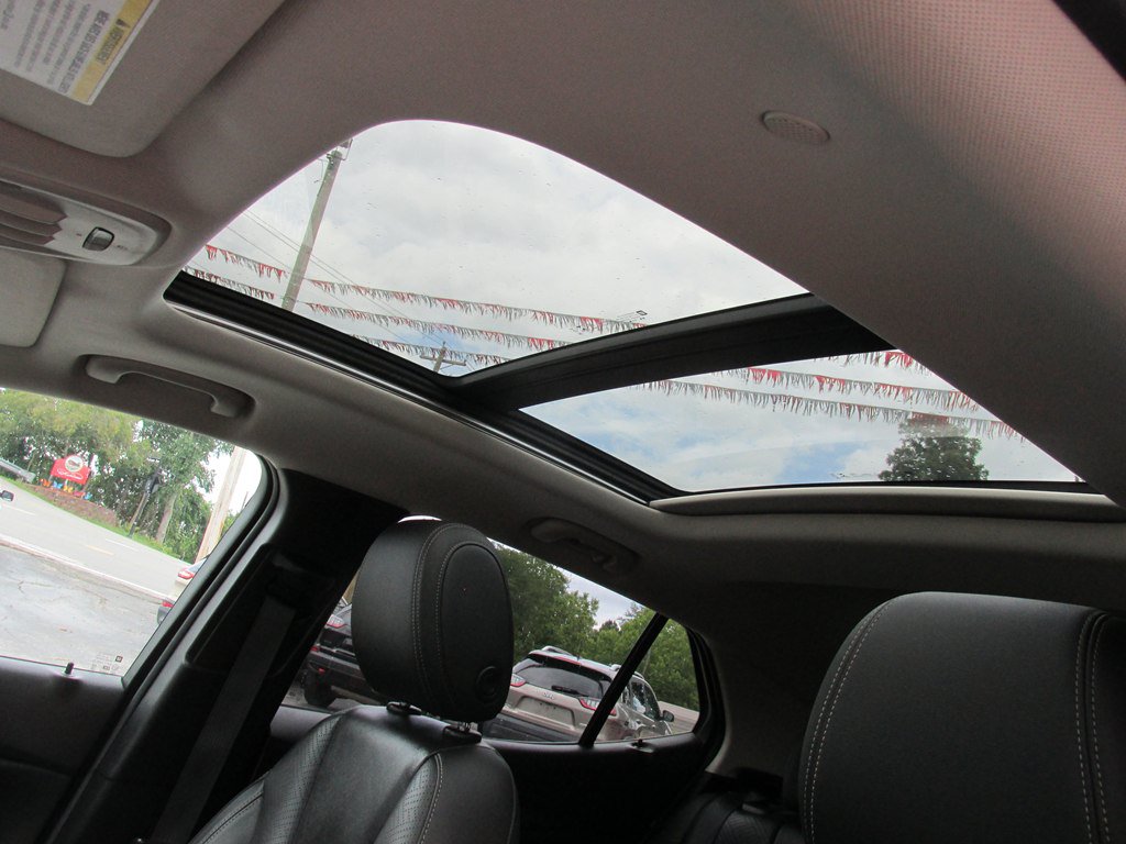Used 2022 Buick Encore GX Essence w/ Experience Buick Package AWD/4WD image 11