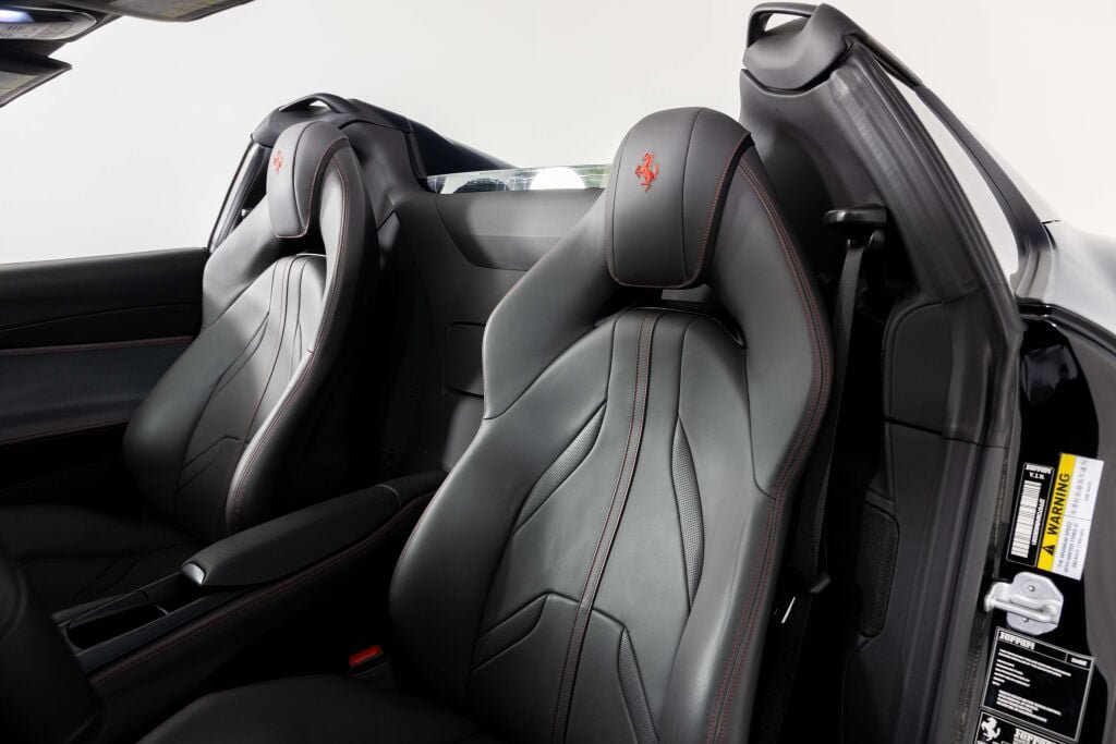 Used 2021 Ferrari 812 GTS RWD image 50