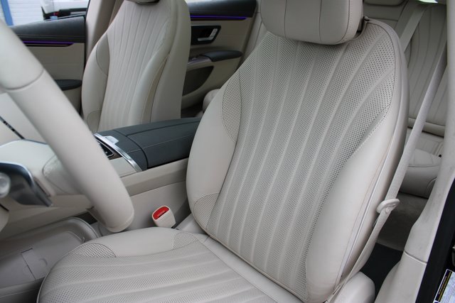 Used 2023 Mercedes-Benz EQS 580 4MATIC Sedan image 10