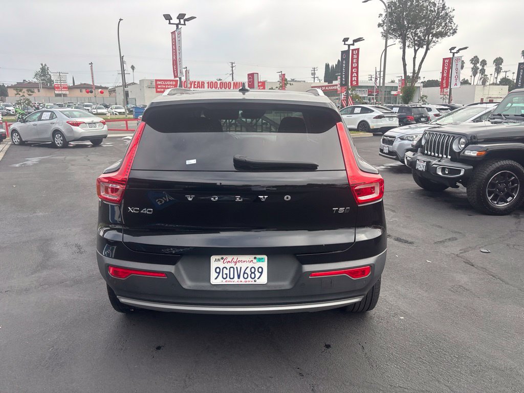 Used 2020 Volvo XC40 T5 Momentum AWD/4WD image 5