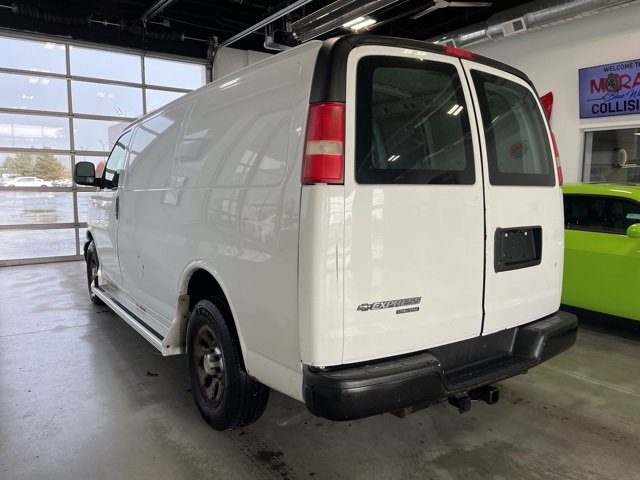 Used 2011 Chevrolet Express 1500 image 6