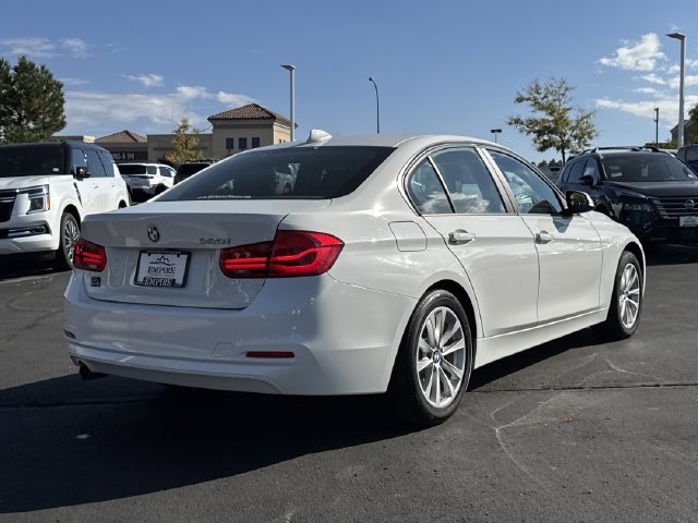 Used 2018 BMW 320i Sedan w/ Convenience Package RWD image 4