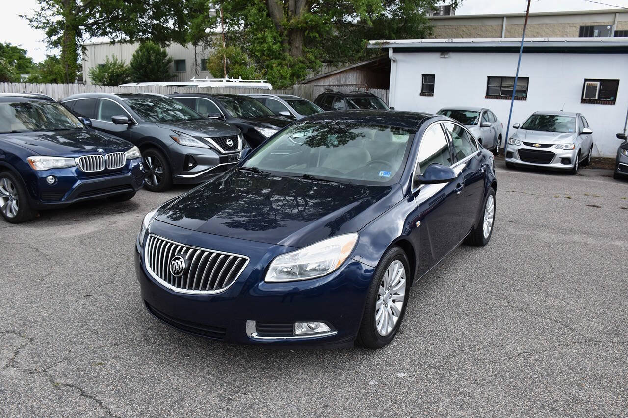 Used 2011 Buick Regal CXL FWD image 1