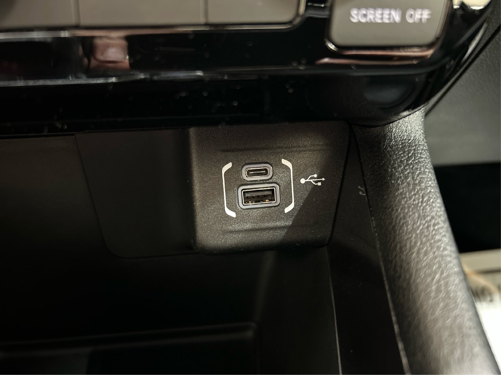 New 2026 Jeep Compass Latitude AWD/4WD image 35
