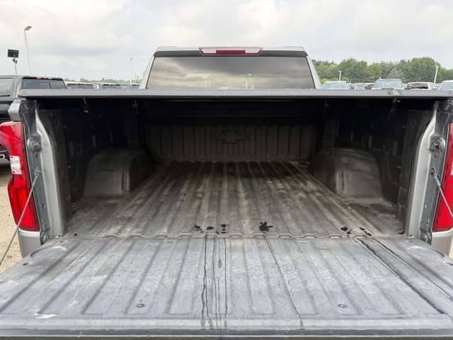 Used 2021 Chevrolet Silverado 1500 LT Trail Boss w/ Bed Protection Package AWD/4WD image 11
