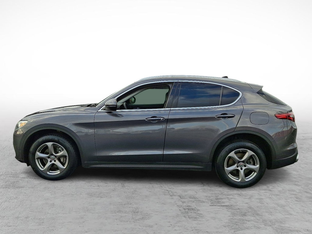 Used 2021 Alfa Romeo Stelvio Sprint w/ Sun & Sound Package image 2