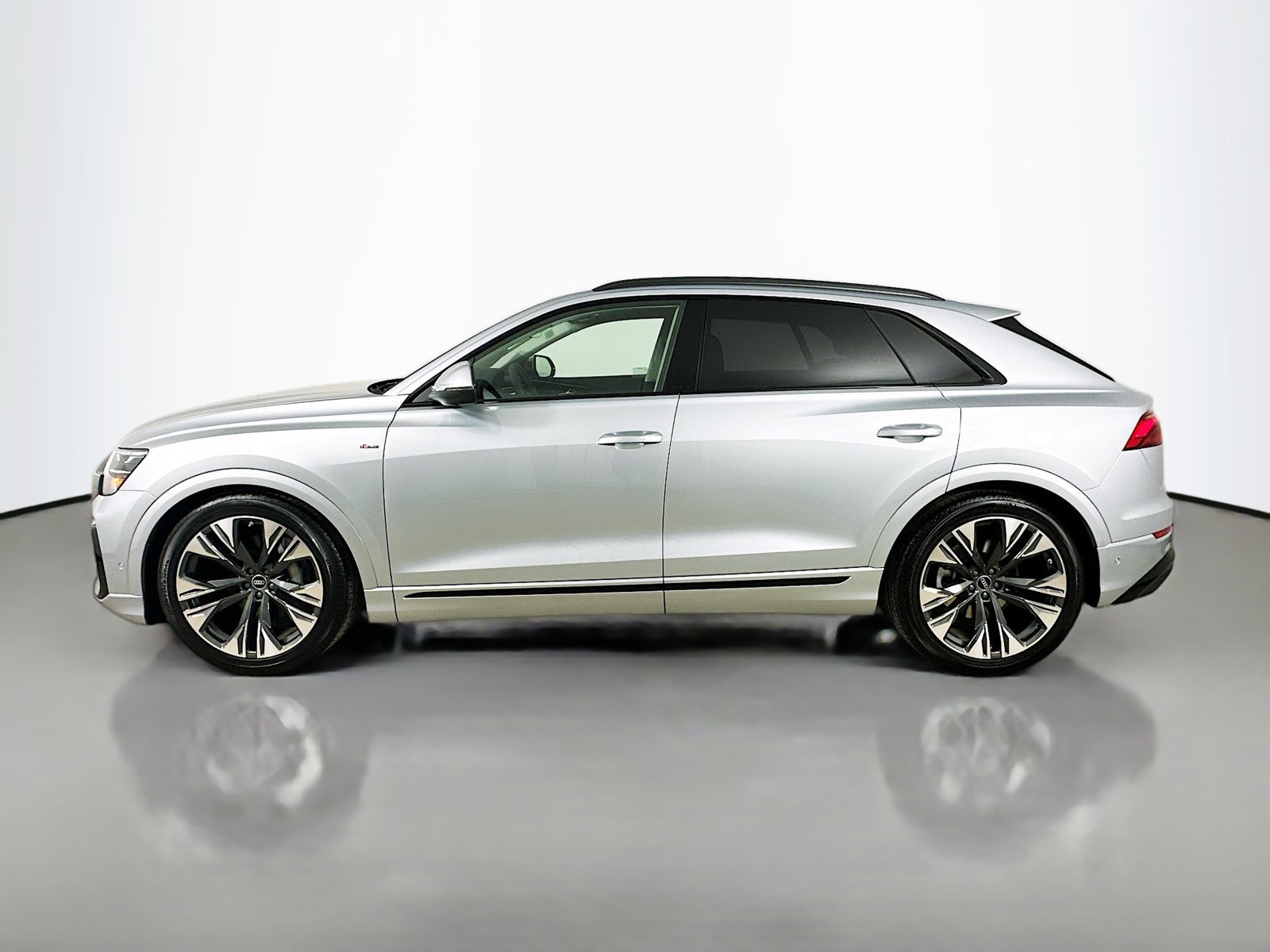 New 2026 Audi Q8 Premium Plus AWD/4WD image 8