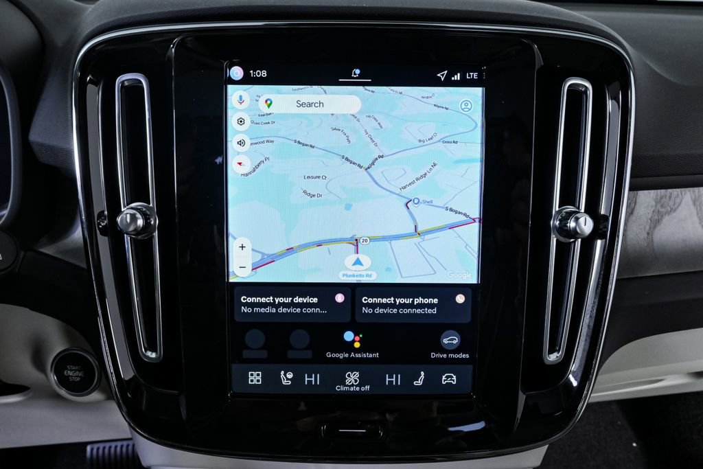 New 2026 Volvo XC40 B5 Plus w/ Protection Package Premier image 14