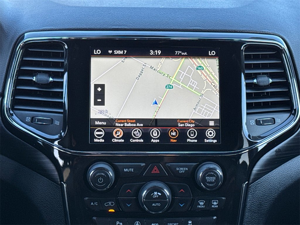 Used 2021 Jeep Grand Cherokee Laredo X image 20