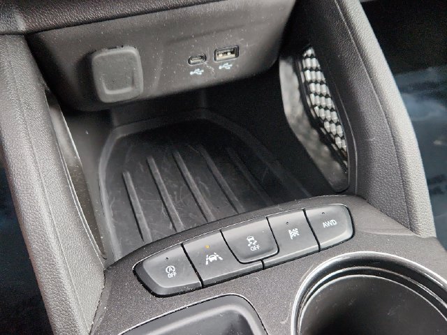 Used 2025 Chevrolet TrailBlazer LT AWD/4WD image 39