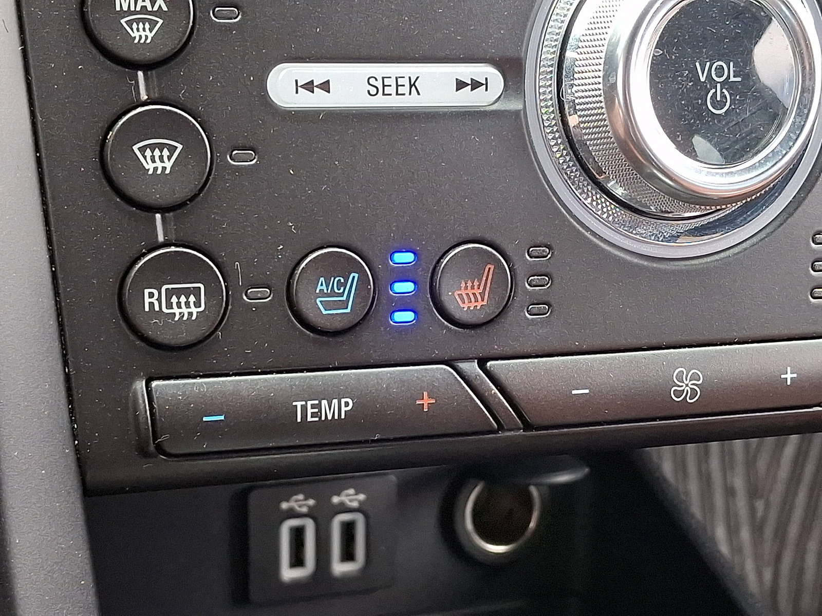 Used 2019 Ford Fusion Energi Titanium FWD image 30