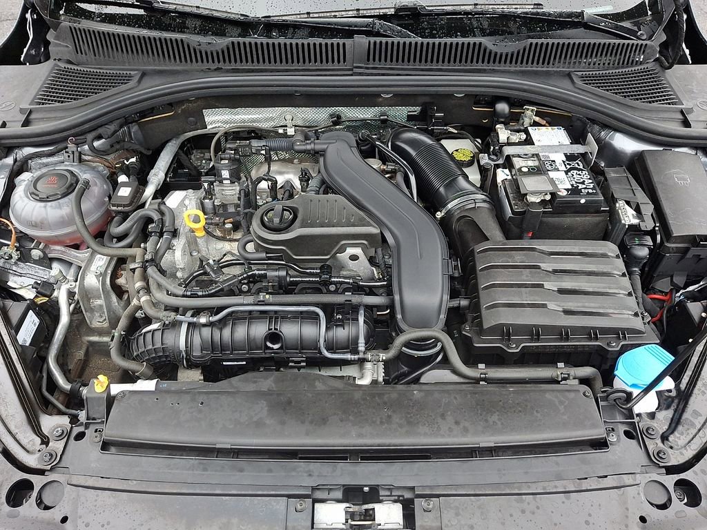 Used 2024 Volkswagen Jetta SE image 27