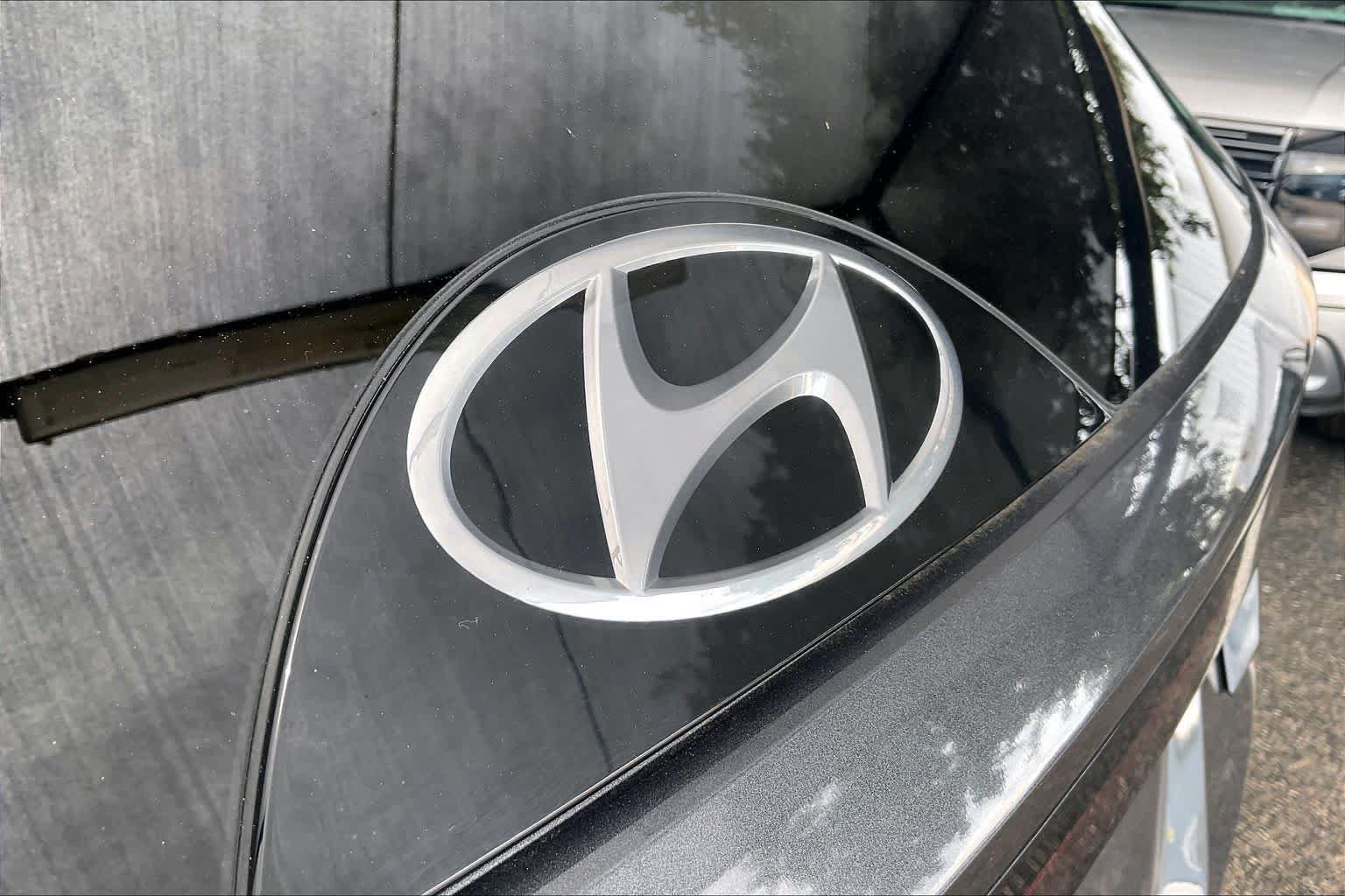 Certified 2023 Hyundai Tucson Limited AWD/4WD image 31