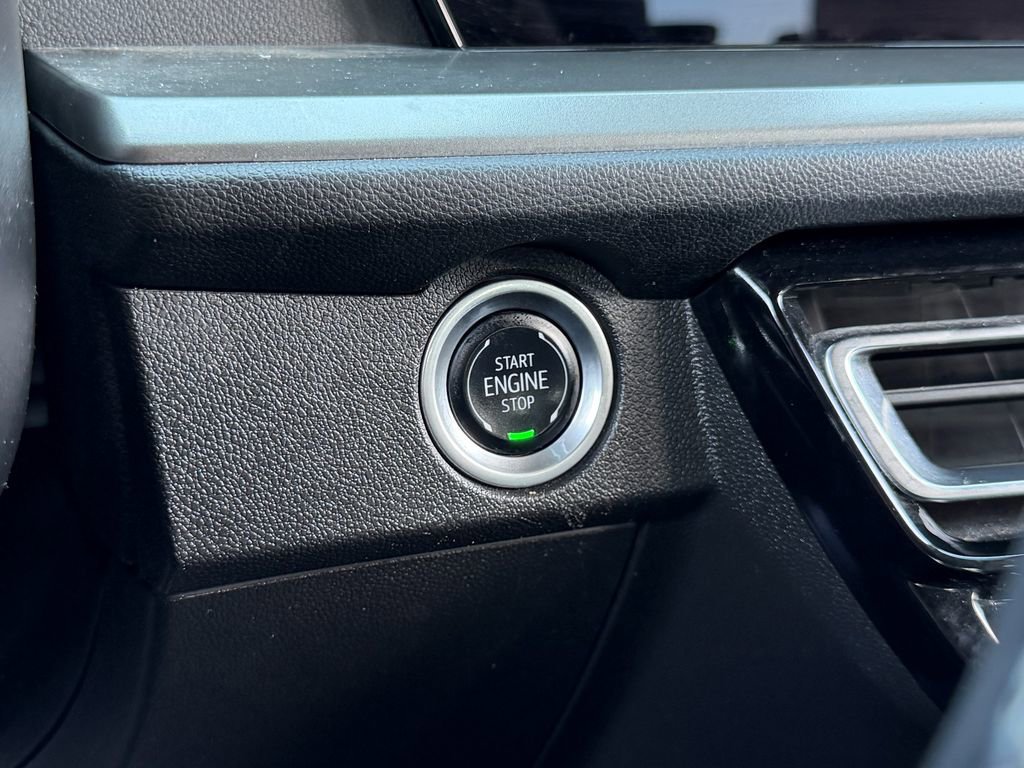 Used 2024 Chevrolet Traverse LT image 27