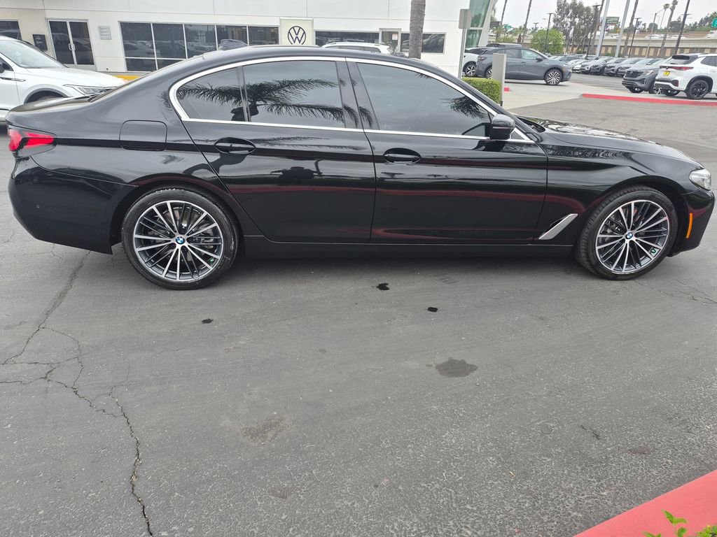 Used 2021 BMW 540i xDrive w/ Executive Package image 13