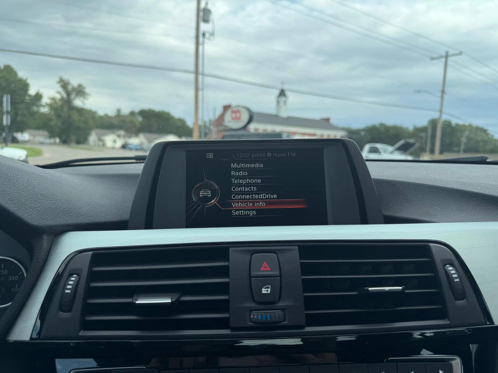 Used 2017 BMW 330e image 17