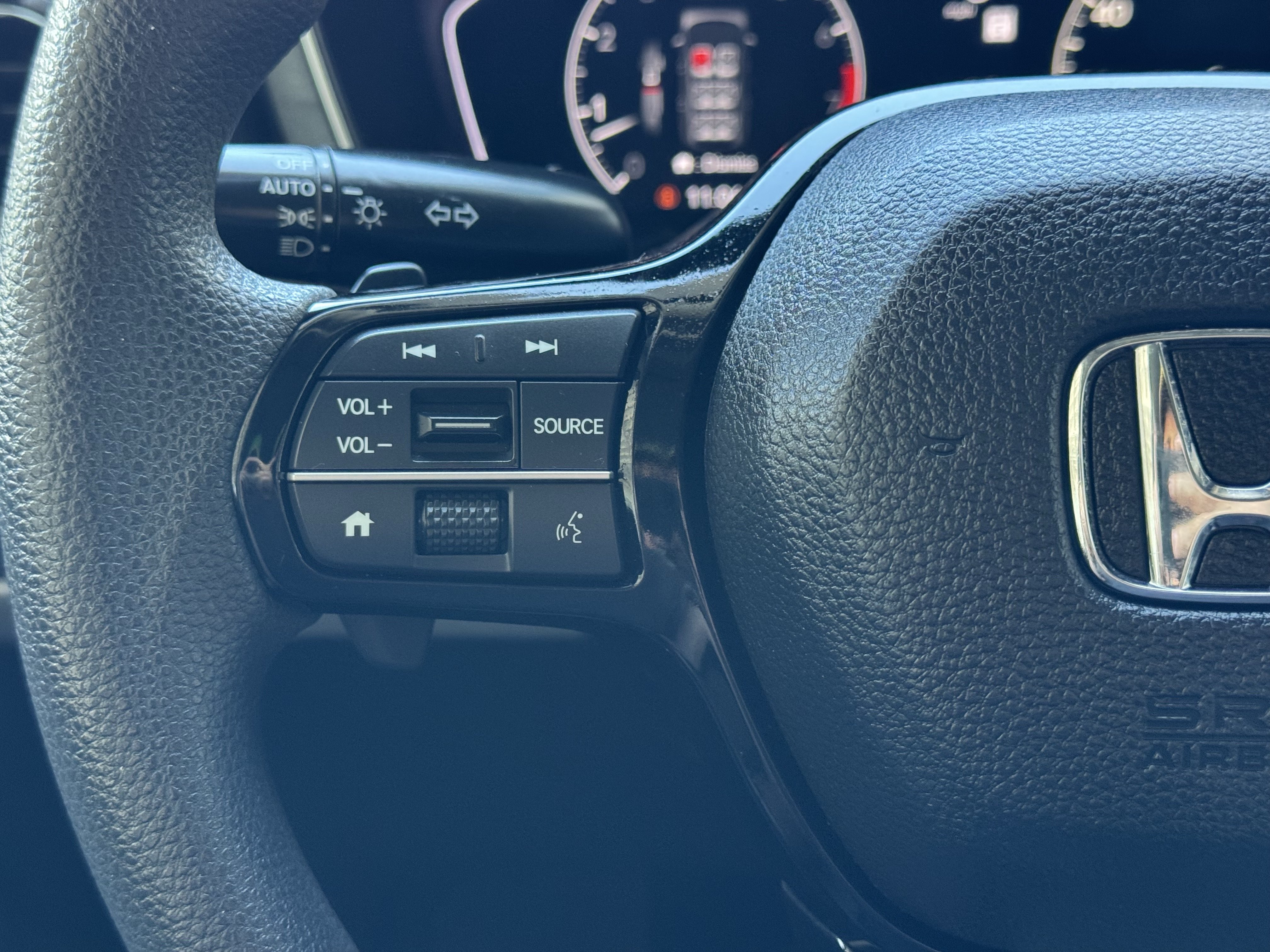 Used 2024 Honda Pilot LX image 34