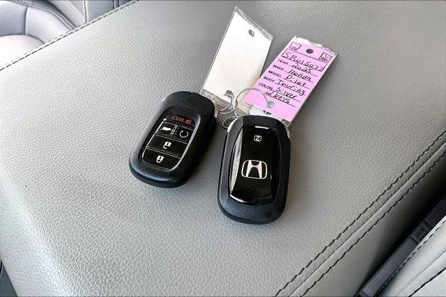 Used 2025 Honda Pilot Touring image 36