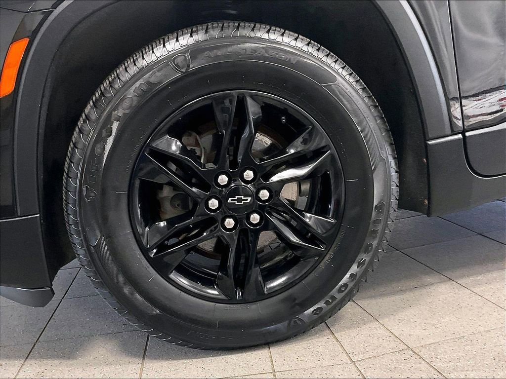 Used 2023 Chevrolet Traverse LT w/ Midnight/Sport Edition AWD/4WD image 7