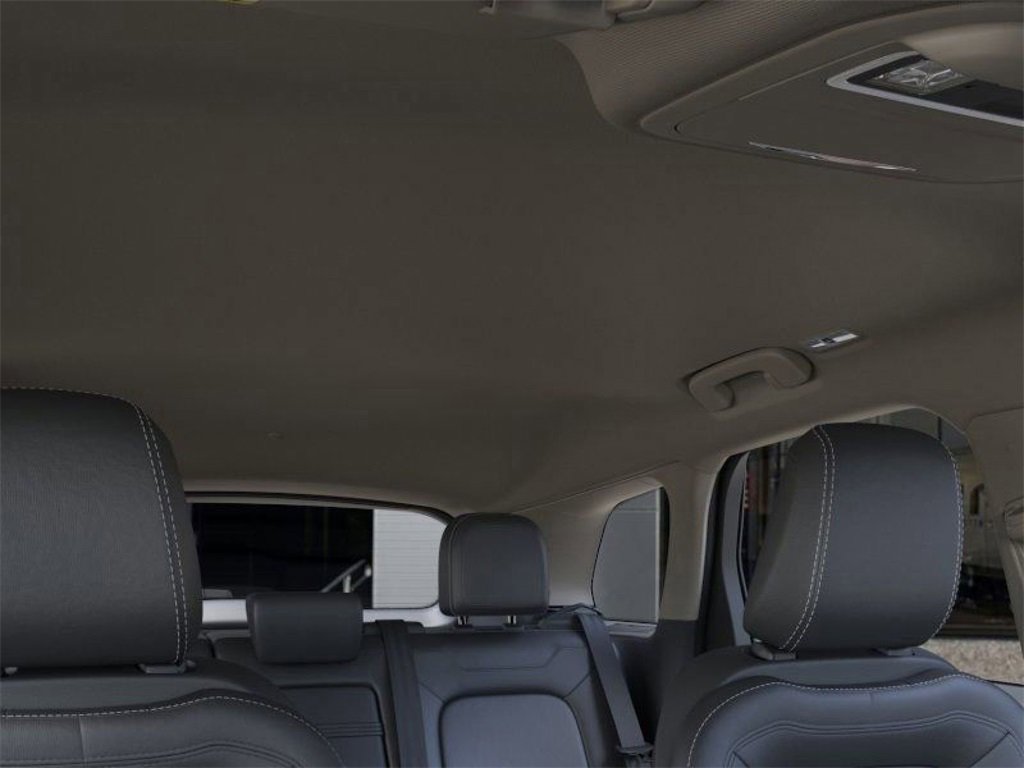 New 2026 Lincoln Corsair Premiere image 22