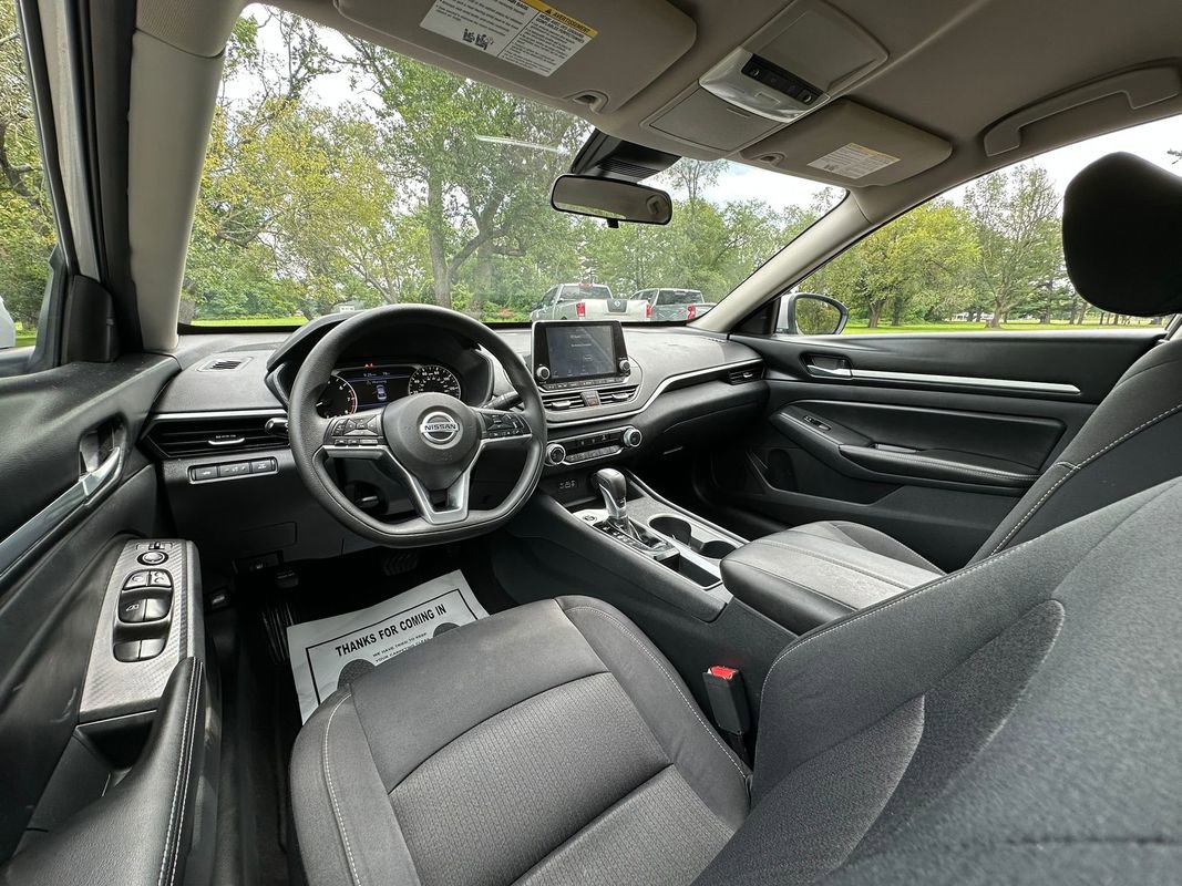 Used 2022 Nissan Altima 2.5 SV image 12