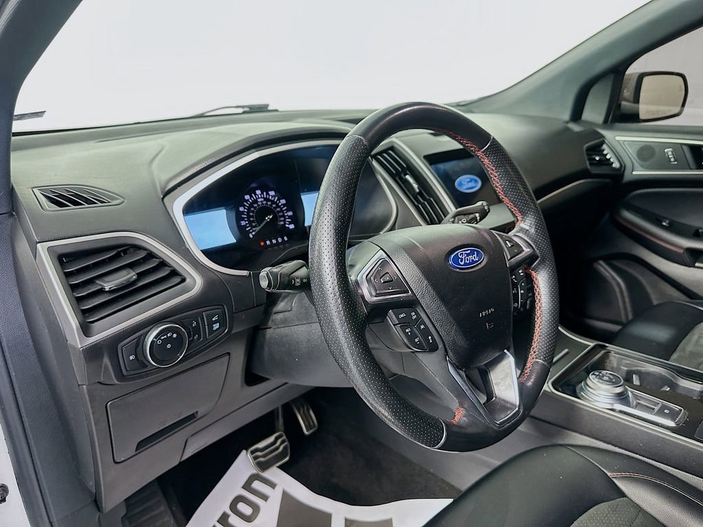 Used 2020 Ford Edge ST-Line FWD image 9