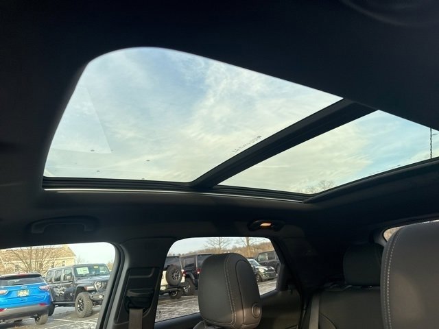 Used 2021 Chevrolet TrailBlazer ACTIV w/ Sun and Liftgate Package image 18