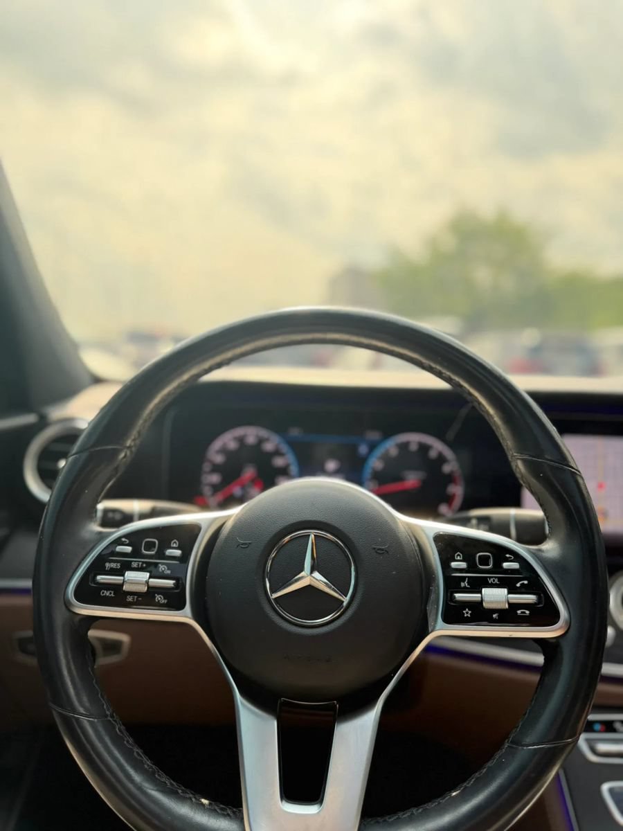 Used 2020 Mercedes-Benz E 350 4MATIC Sedan w/ Parking Assistance Package image 22