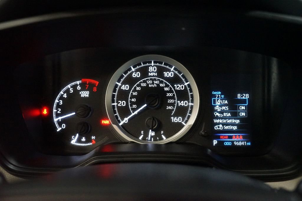 Used 2022 Toyota Corolla LE image 15