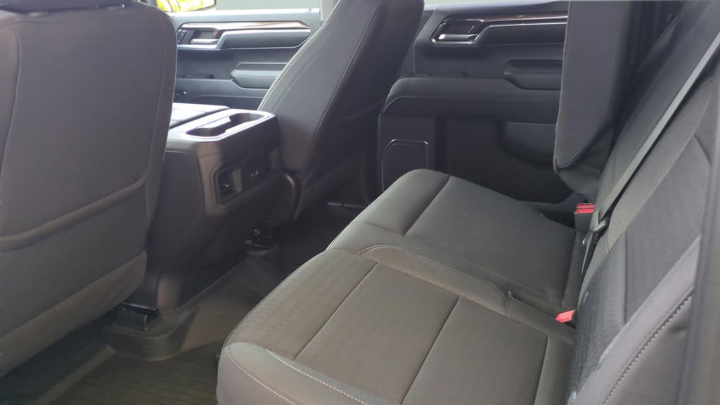 Used 2024 Chevrolet Silverado 1500 LT Trail Boss AWD/4WD image 9