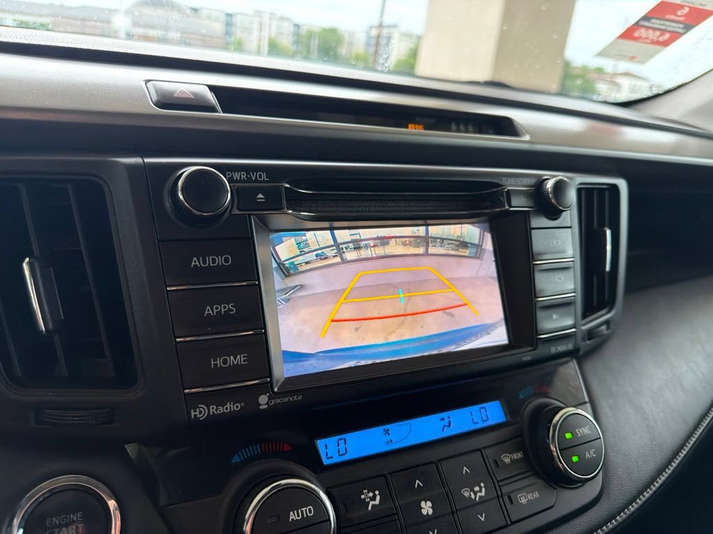 Used 2018 Toyota RAV4 XLE AWD/4WD image 29