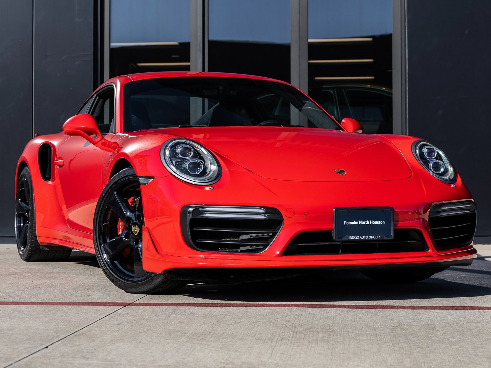 Used 2018 Porsche 911 Turbo image 6