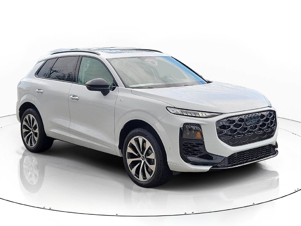 New 2026 Audi Q3 quattro 2.0T AWD/4WD image 1
